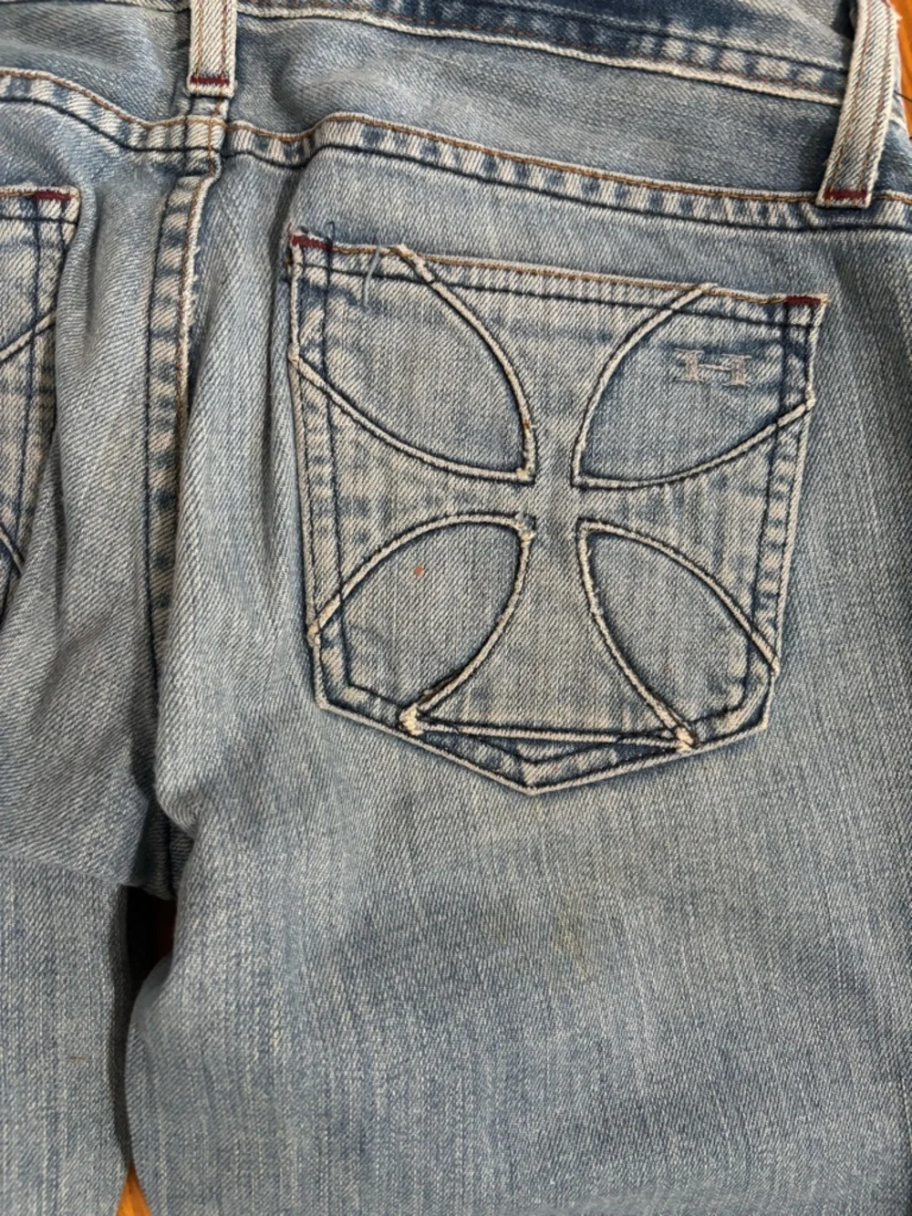Habitual Light Wash Rolled Cuff Cropped Jeans 26 Relaxed Fit